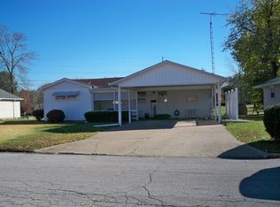 112 Circle Dr, Herrin, IL 62948