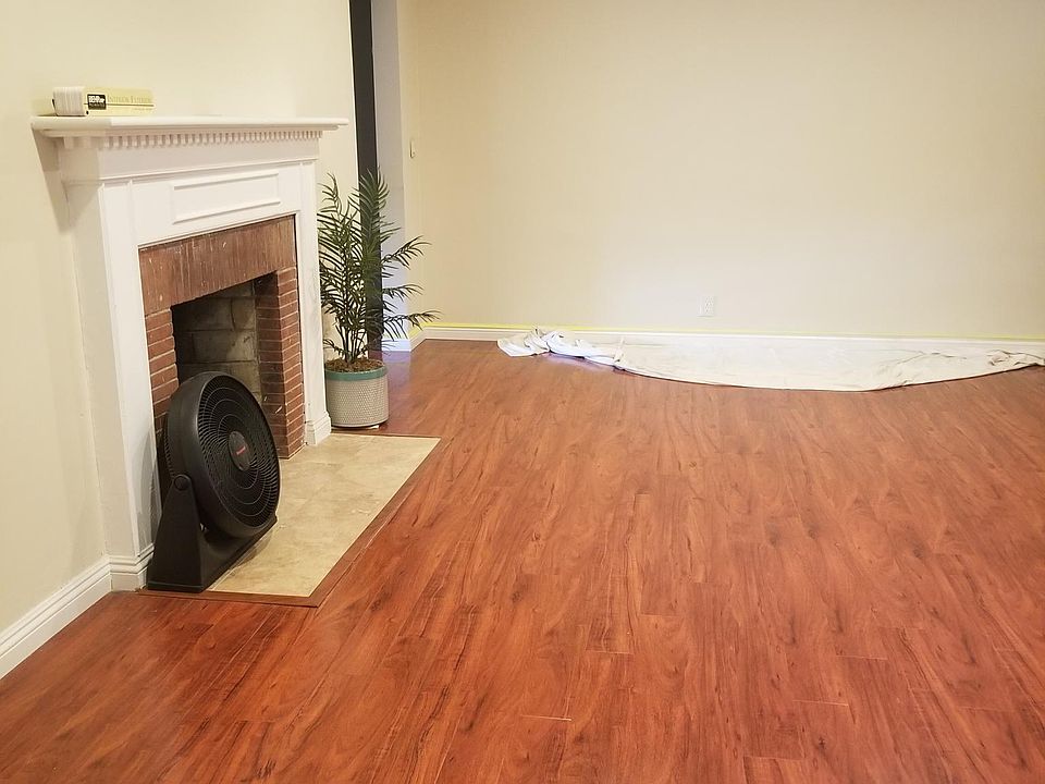1st image of 7505 Variel Ave