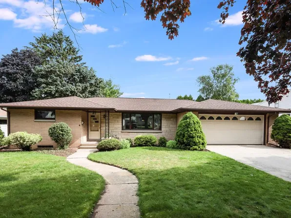 812 27th STREET, Two Rivers, WI 54241