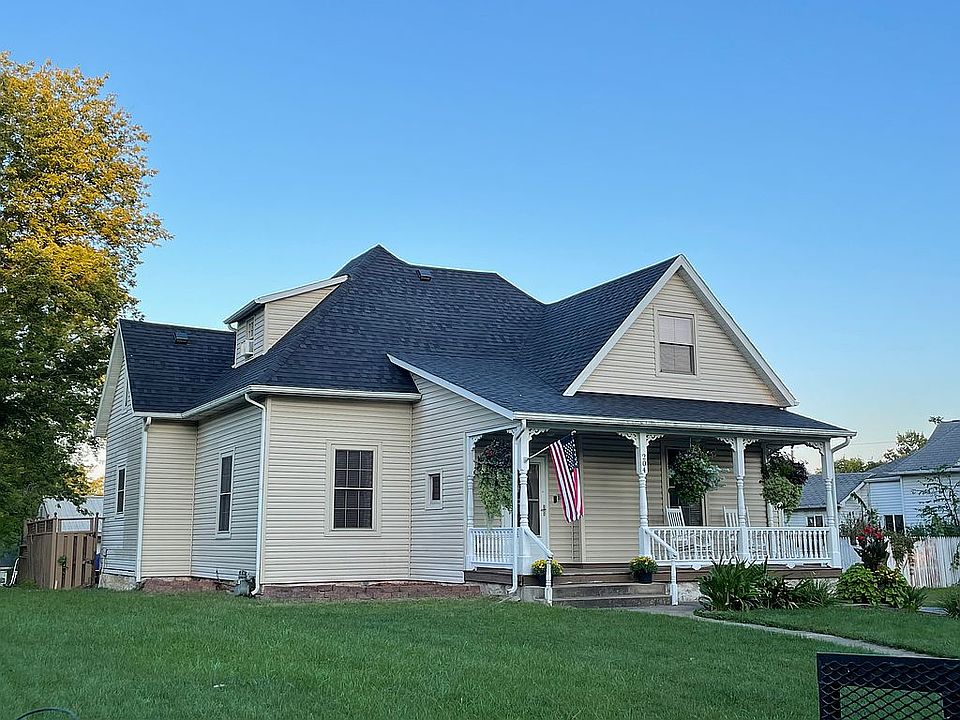 1st image of 204 S Church St