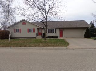 1310 Dallman Ln, Shawano, WI 54166