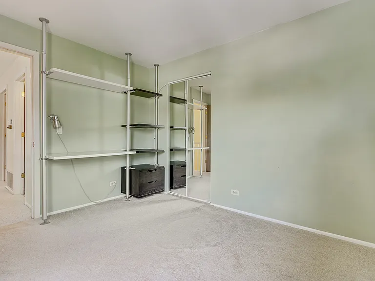 164 White Branch Ct — Photo 23
