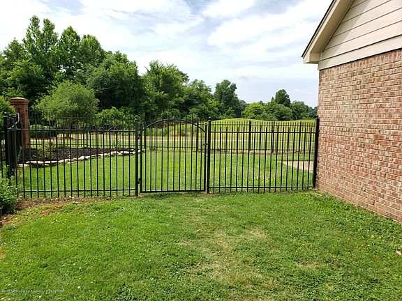 5th image of 7199 Lauren Ln