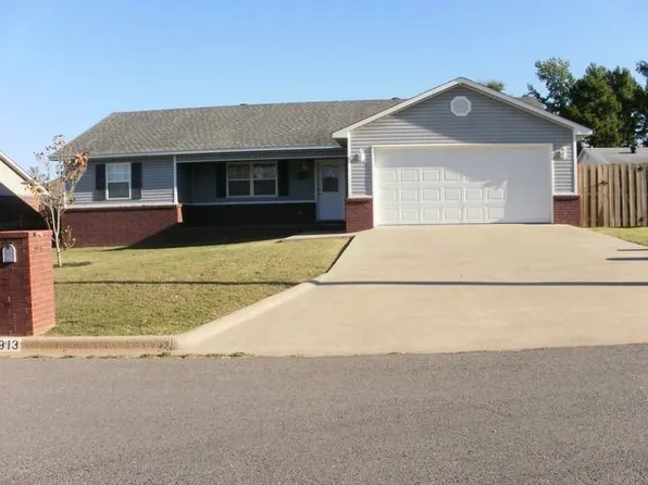 913 Tate St, Clarksville, AR 72830