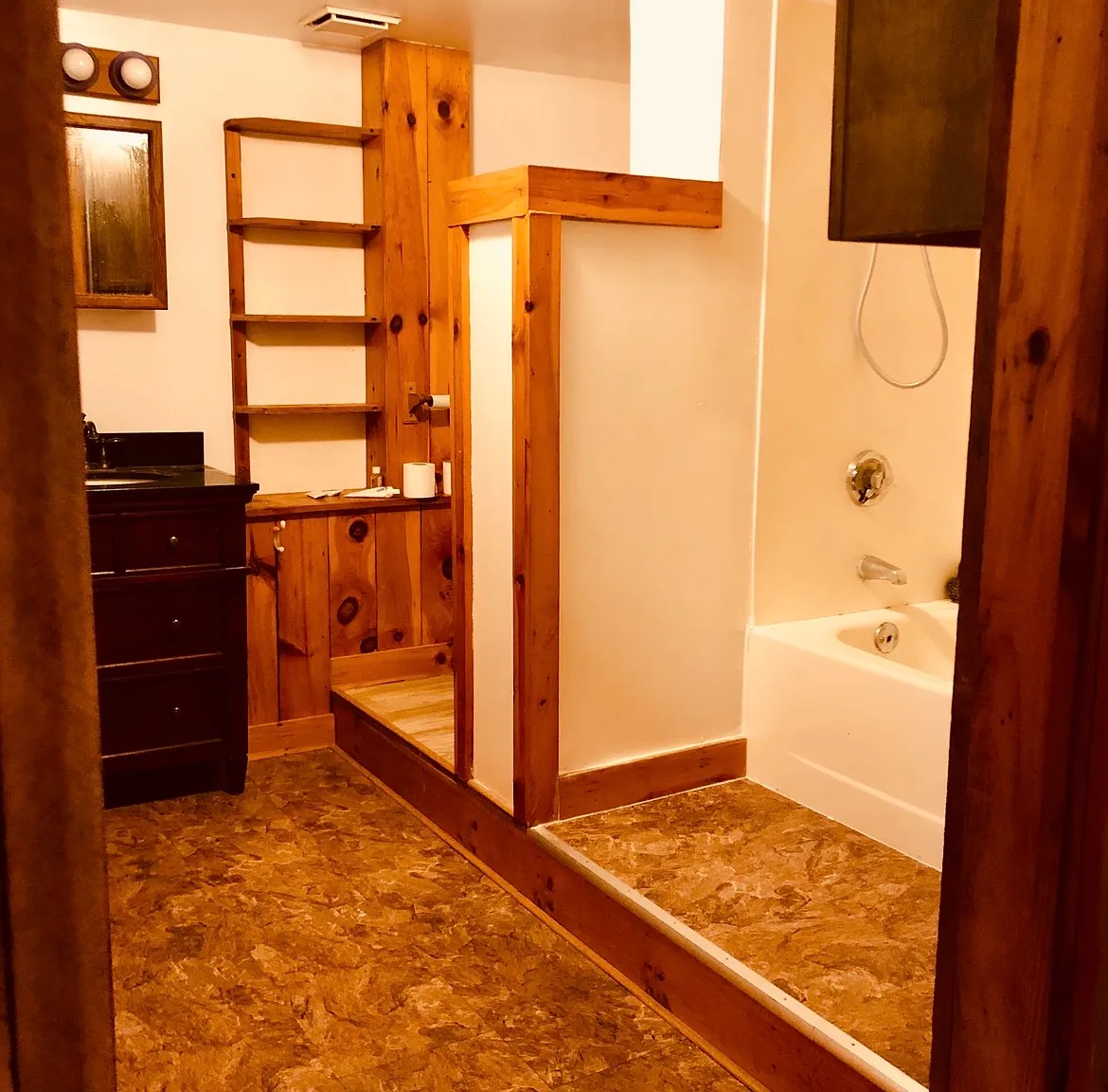 462 Main Street - 4 — Photo 4