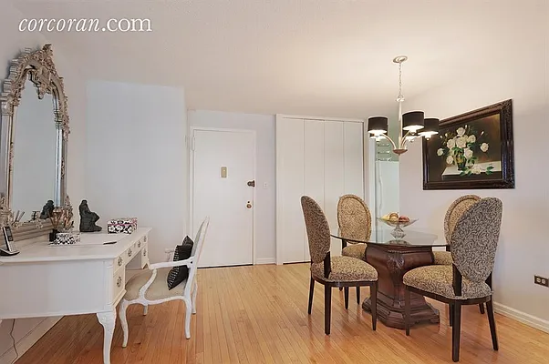 Sold by Corcoran | media 24