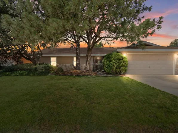 6305 Glendora Dr NE, Albuquerque, NM 87109