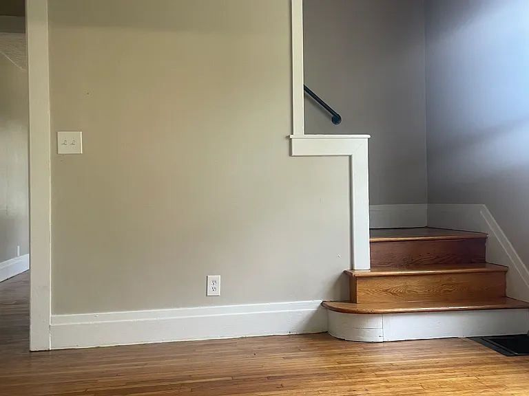 412 Melville St — Photo 8
