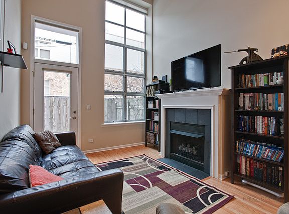5th image of 5304 N Ravenswood Ave APT 1W