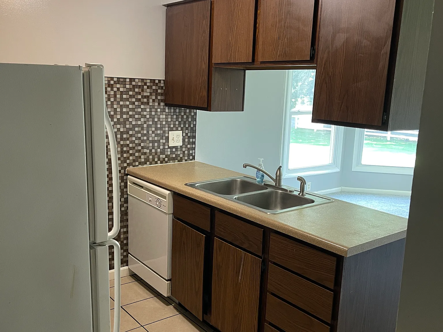 4465 W Milham Ave — Photo 3