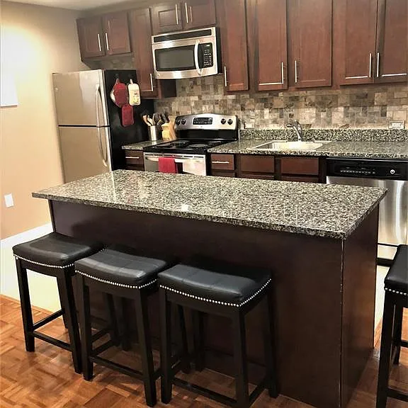 110 Somerset St #2109 — Photo 3