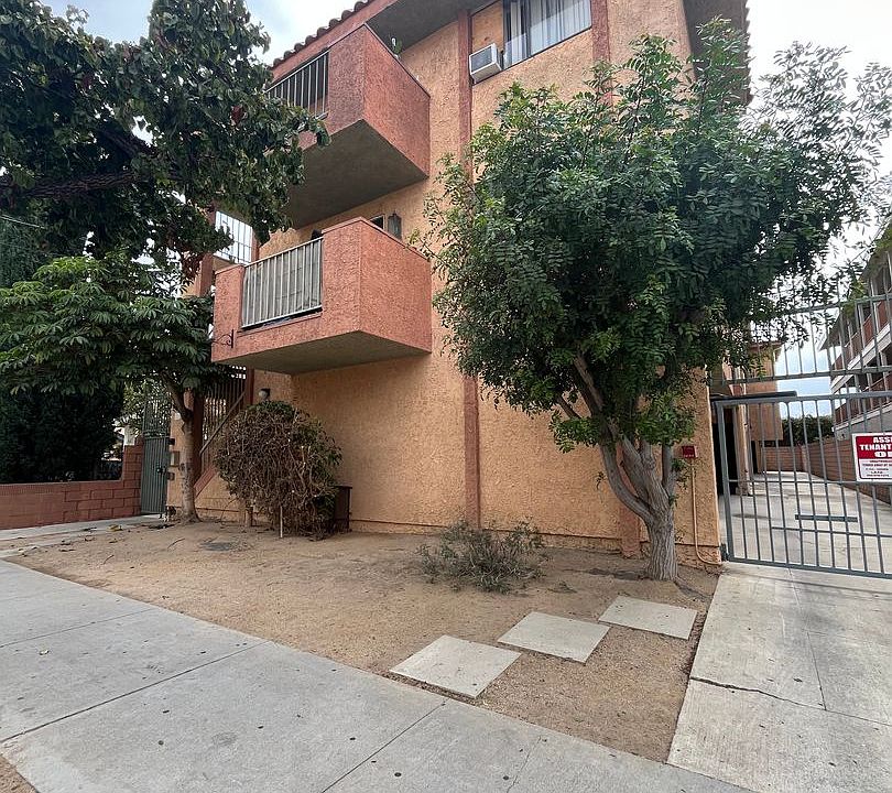 1st image of 2230 E 6th St