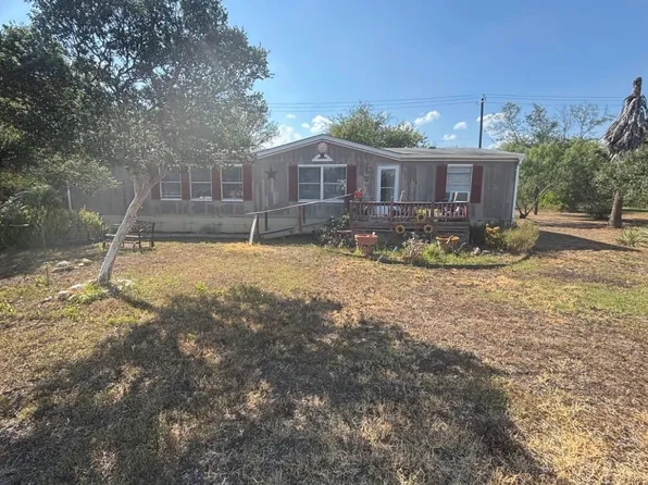 4203 County Road 382, San Antonio, TX 78253
