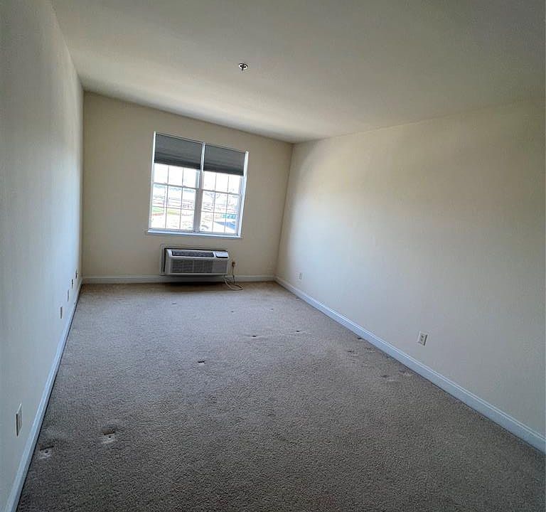 1st image of 1100 River Rd APT 302