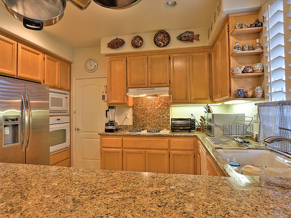 4th image of 672 Freesia Dr