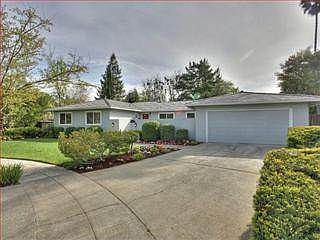 1st image of 16519 La Croix Ct