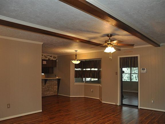 4th image of 5013 Plum St