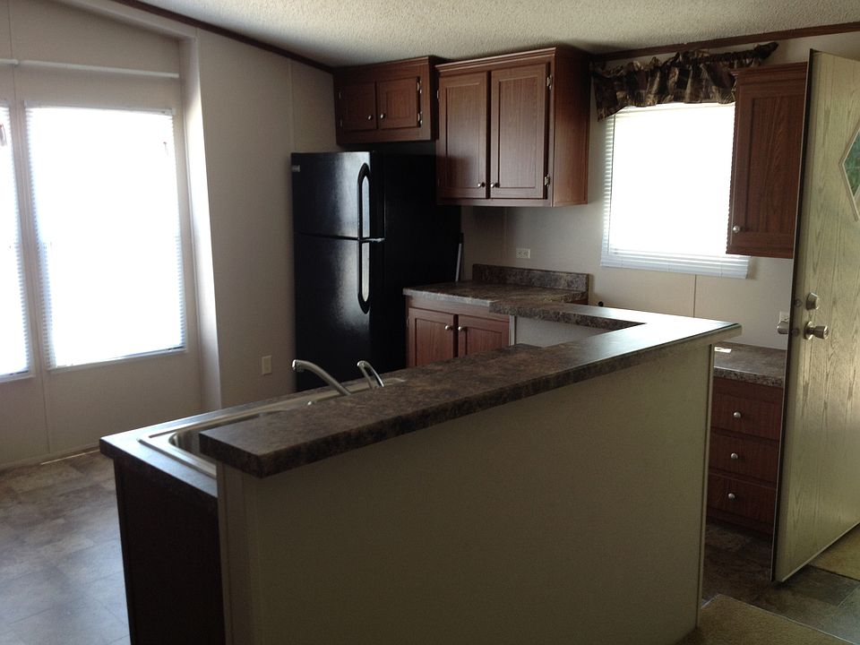 2nd image of 223 Golden Arrow Pl