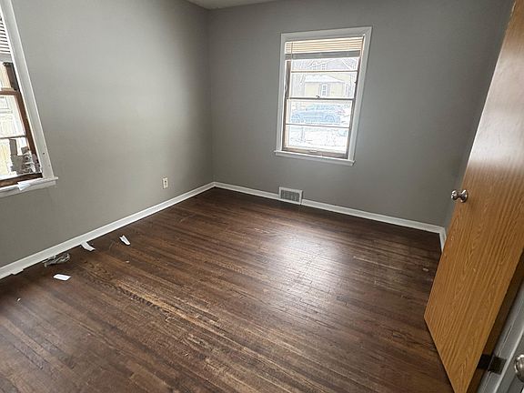 2nd image of 3235 Girard Ave N