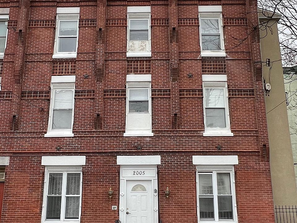 1st image of 2005 N 16th St APT 3A
