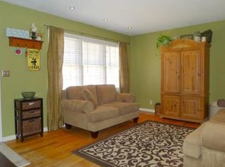 8609 Elm Ave, Raytown, MO 64138