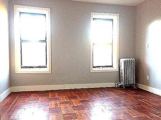 4th image of 390 E 21st St #5D