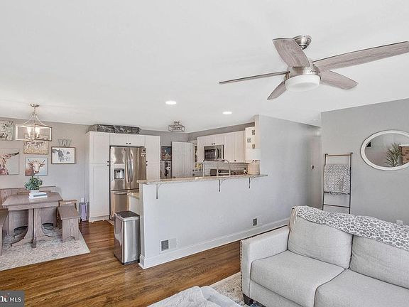 3rd image of 12503 Morano Dr #3