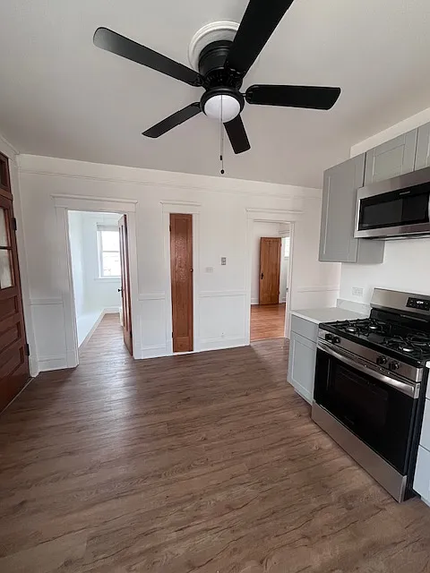 Building Photo - 5456 W Schubert Ave #2R