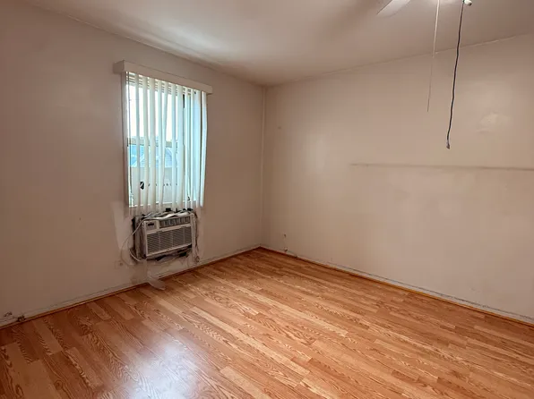 1010 Sherman Avenue image 18 of 23