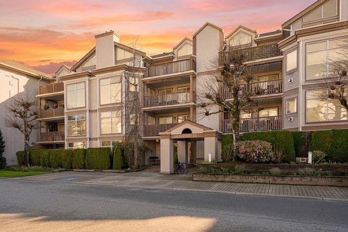 1st image of 19131 Ford Rd #307