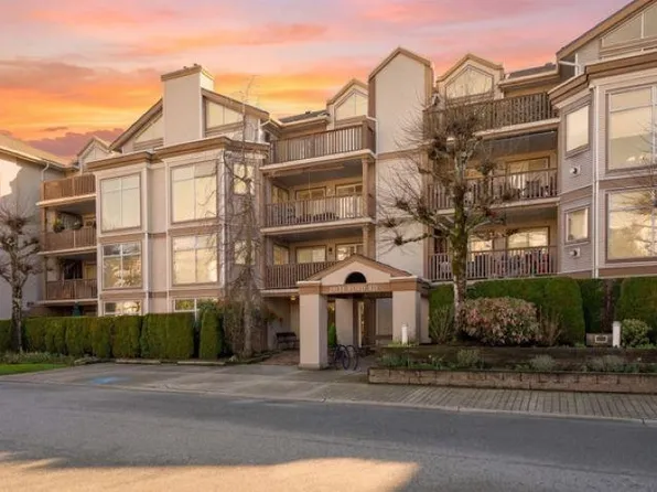 19131 Ford Rd #307, Pitt Meadows, BC V3Y 2R5