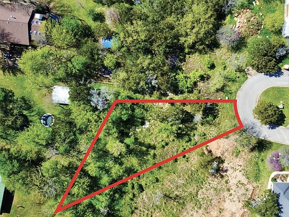 5th image of 1104 Monterrey Oak Circle