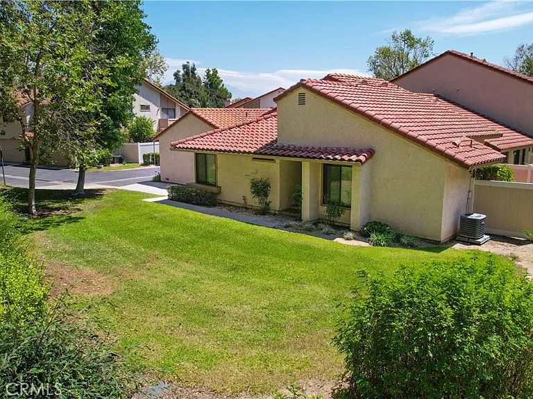 1315 Albariza Pl #5 — Photo 29
