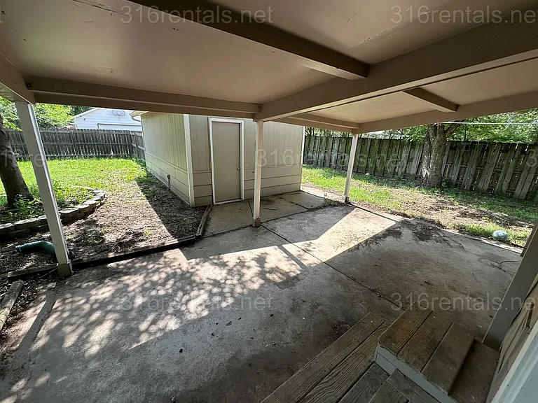1748 S Meridian Ave — Photo 7