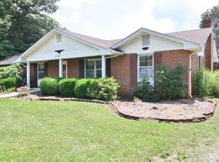 11190 Stewartsville Rd, Vinton, VA 24179