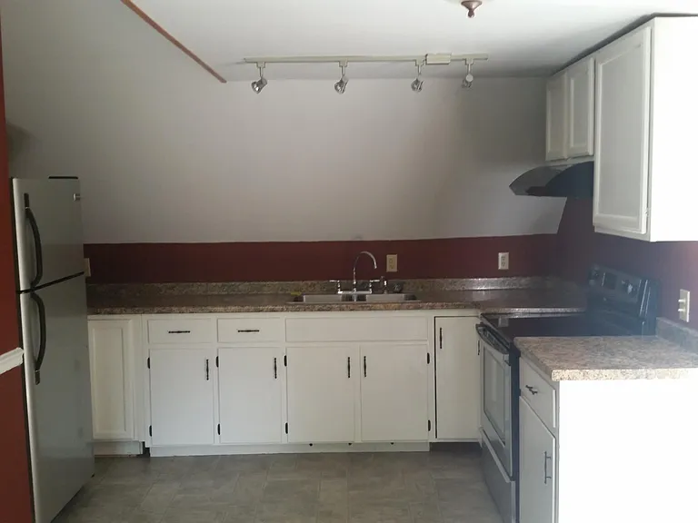 86 Flat Bottom Rd #B — Photo 8