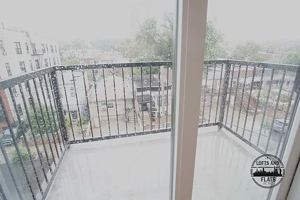 Rented by Lofts and Flats LLC | media 41