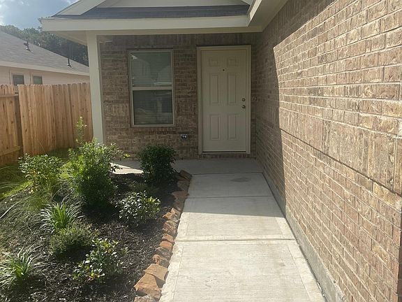 2nd image of 21822 Hickory Springs Ct