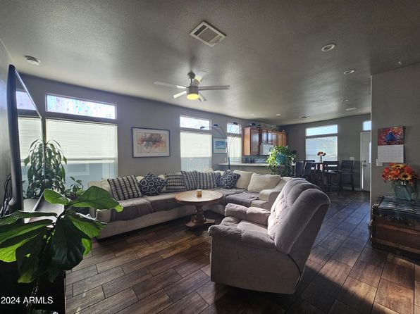 650 N Hawes Rd #3820, Mesa, AZ 85207