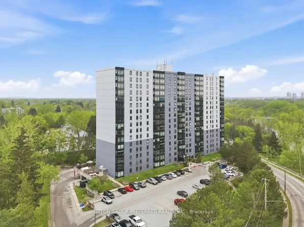 45 Pond Mills Rd #206, London, ON N5Z 4W5