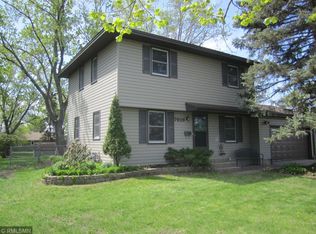 7616 Daleview Dr, Minneapolis, MN 55443