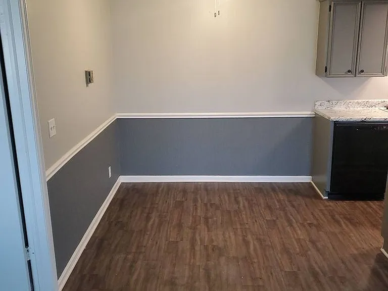 Stratford East Apartments — Photo 13