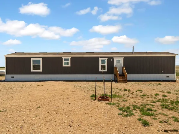 552 Road 148, Carpenter, WY 82054