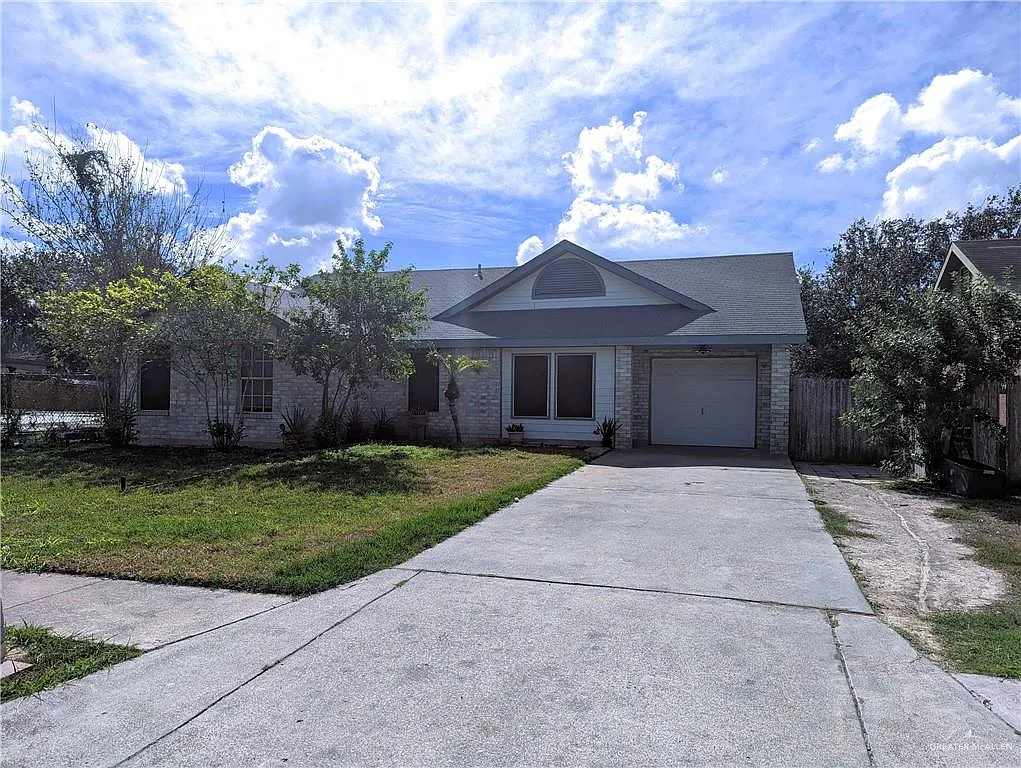 4 bed, 2.0 bath, 1197 sqft, $1,600 — Photo 1