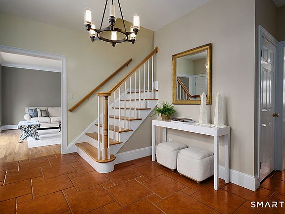 4th image of 2 Eden Hill Road