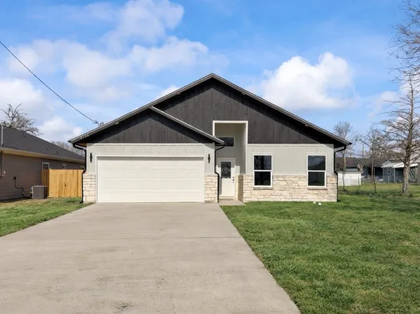 4106 Caddo St, Greenville, TX 75401