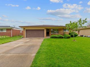 34732 Fargo Dr, Sterling Heights, MI