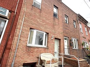 2528 S 13th St, Philadelphia, PA 19148