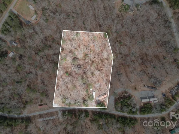383 Walkaloosa Way, Mooresboro, NC 28114