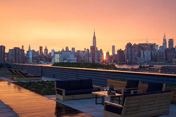 Rented by Domain Companies | media 22